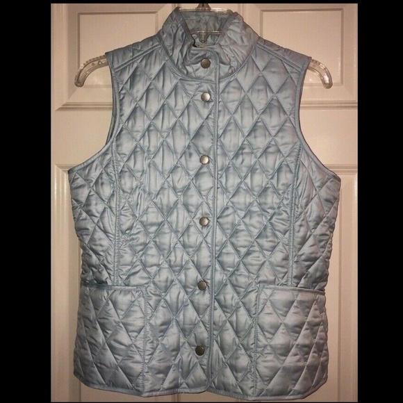 Gorgeous VTG Womens ICE BLUE Medium LL Bean Quilted Lined Barn Vest Perfect! - Picture 1 of 8